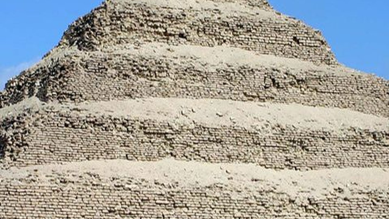 Bukan Giza atau Gunung Padang, Ini Piramida Tertua di Dunia, Usinya 4.700 Tahun