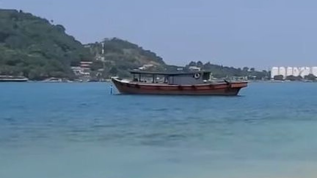 Wisata Murah Meriah ala Pulau Merak Kecil, Hanya Rp17 Ribu dan Dapat Suguhan View Cantik