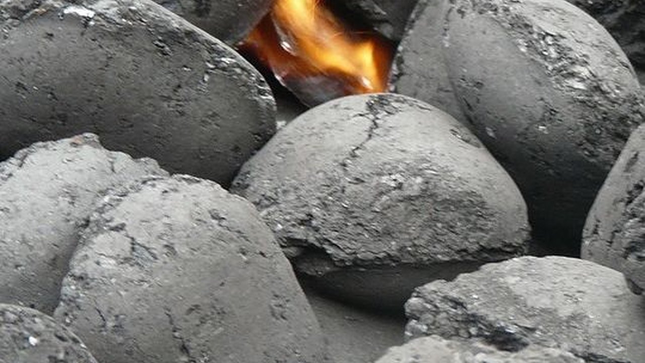 Memperingati Hari Kemerdekaan Energi Sedunia, Kurangi Polusi dan Penggunaan Energi Fosil
