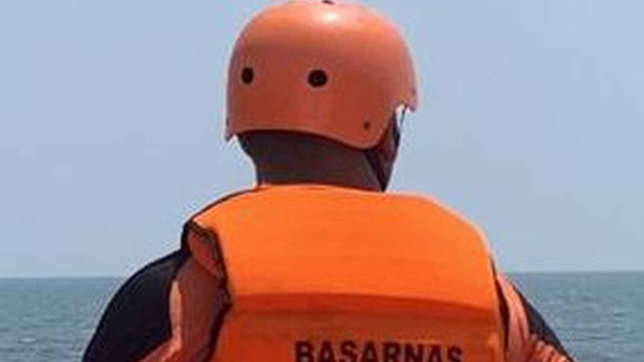 Pencarian KM Sanjaya 86 yang Karam di Perairan Bali Dihentikan, 16 Nelayan Masih Hilang