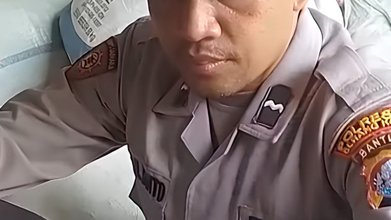Cara Kreatif Polisi Ajak Warga Serang Peduli Lingkungan, Dirikan Bank Sampah dan Siapkan Emas Batangan