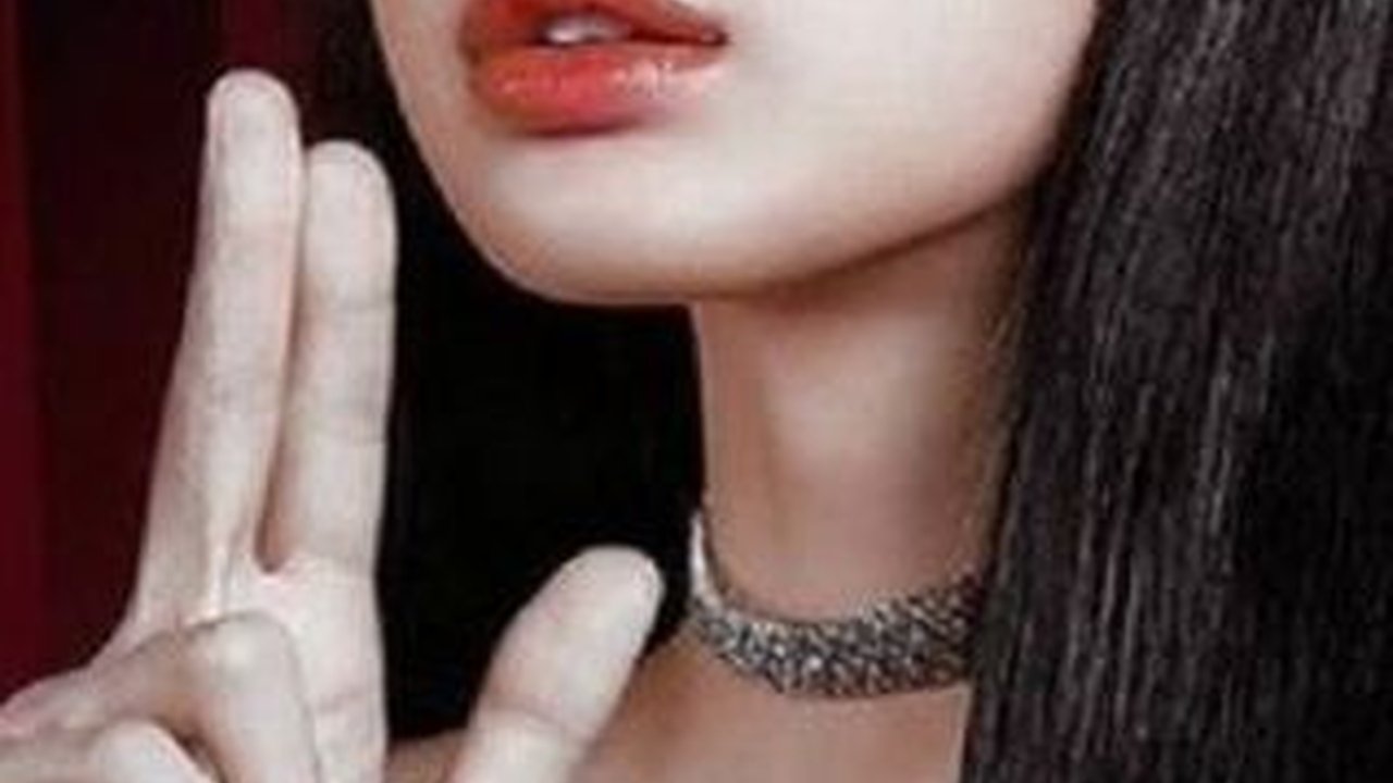 Enam Bahan Ini Bikin Bibirmu Sexy ala Artis Korea, Harganya Murah dan Mudah Didapat