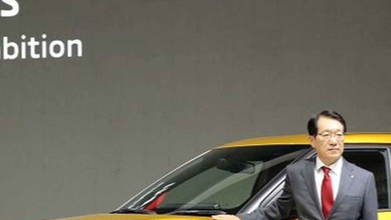 Presiden MMC: Mitsubishi XForce Akan Punya Varian Hybrid tapi...