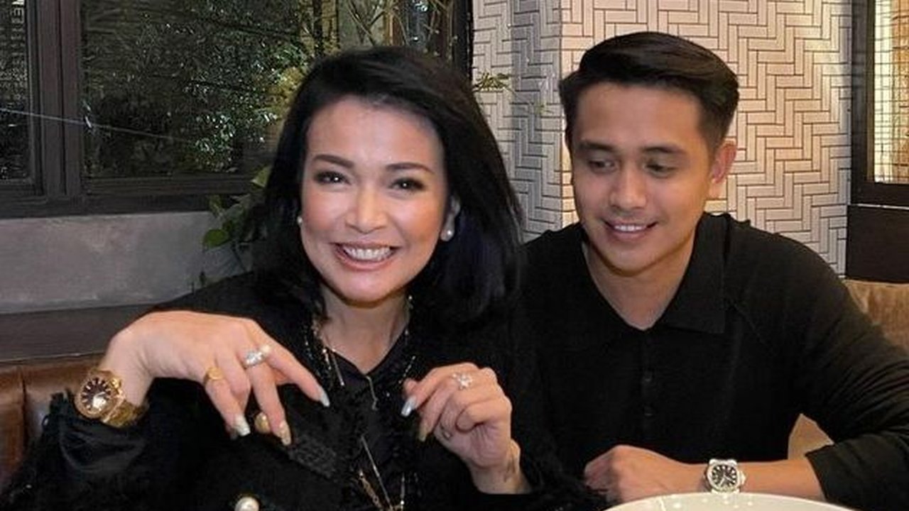 Bayar Tagihan Listrik Hingga Rp 100 Juta, Ini Penampakan Rumah Mewah milik Jennifer Jill yang Dilengkapi dengan Ruangan Kaca Anti Peluru