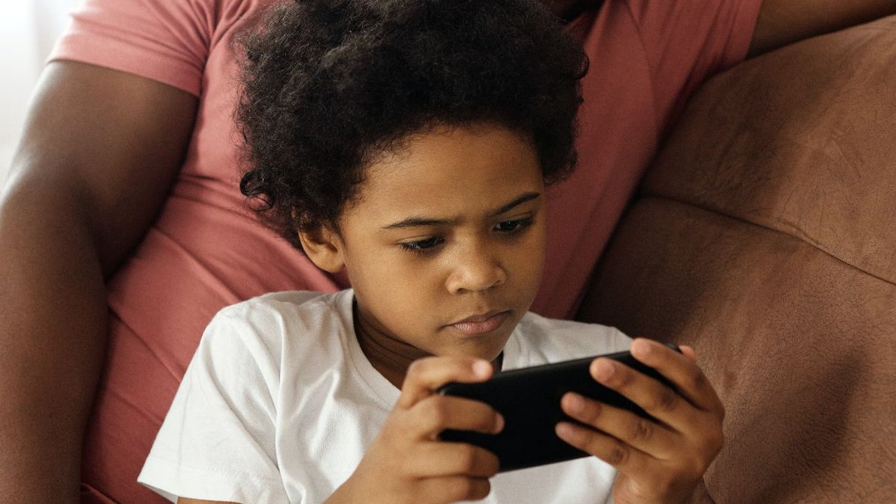 10 Jurus Batasi Screentime Anak, Bisa Bantu Cegah Masalah Sejak Dini