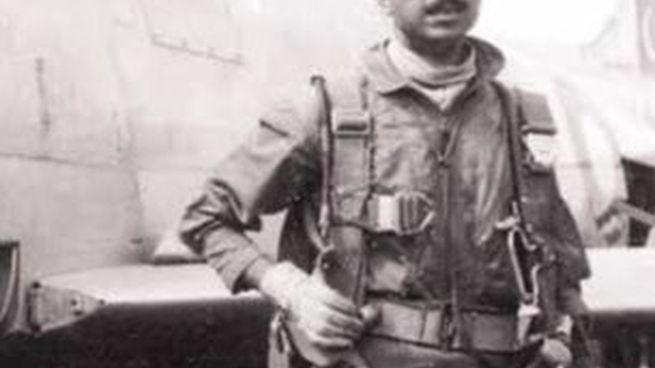 Pilot Jet Tempur Legendaris, Satu Menit Tembak Jatuh 5 Pesawat Lawan