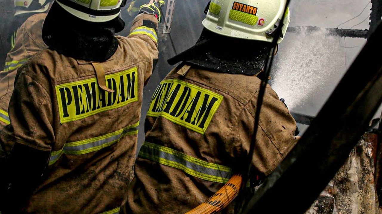 Kebakaran Hebat di Rumah Makan Dekat Mal Gandaria City, 75 Motor Hangus Terbakar