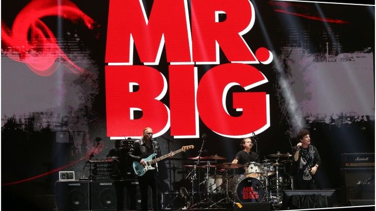 FOTO: Kemeriahan The 90's Festival 2023, Penampilan 911, Mr.Big hingga Titi DJ Menghipnotis Penonton