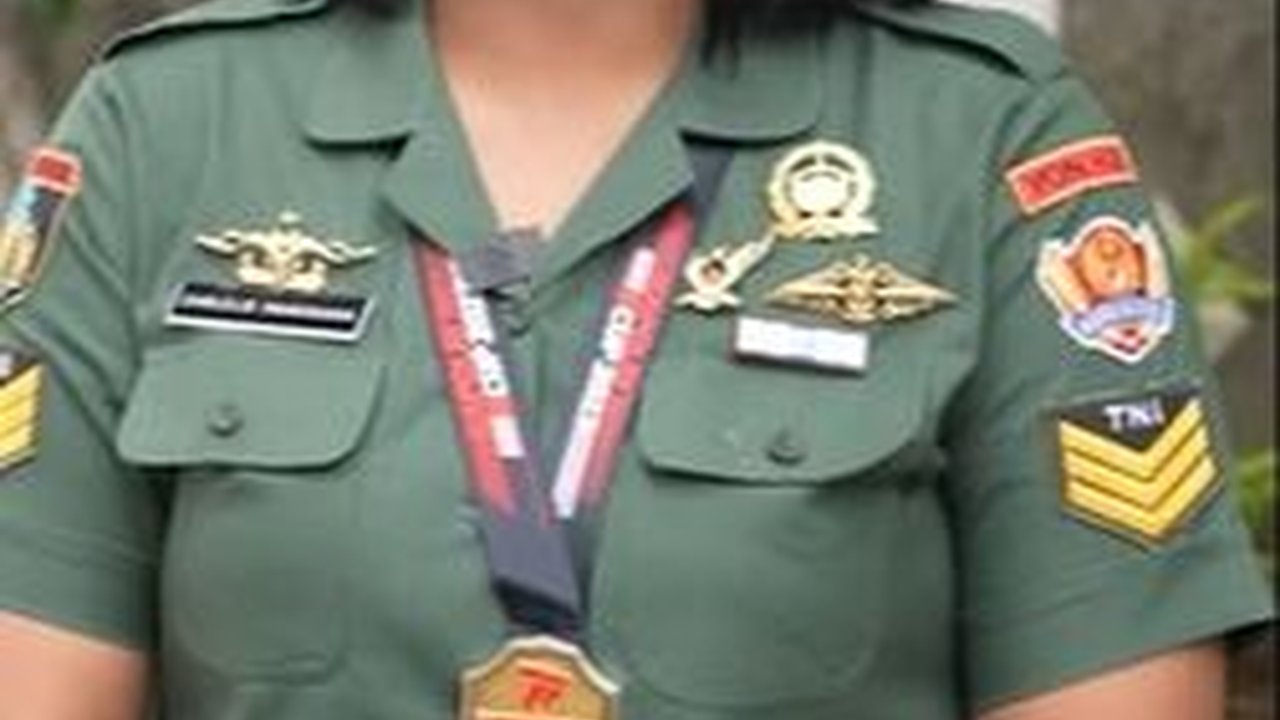 Sosok Cantik Serka Carlelis Manusama, Penembak Jitu dari TNI AD Hebatnya Tiada Tanding