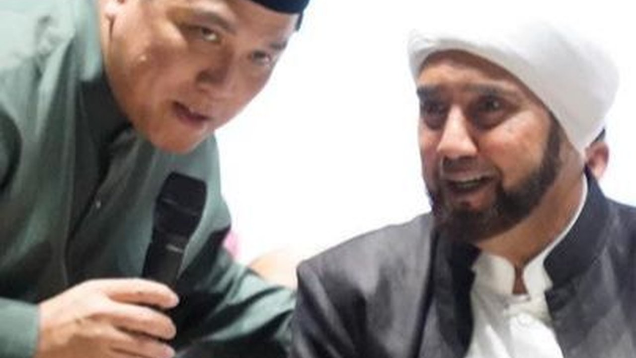 Potret Ketua PSSI Selawatan bersama Habib Syech di Pasuruan, Minta Doa untuk Kemenangan Timnas Indonesia U-17