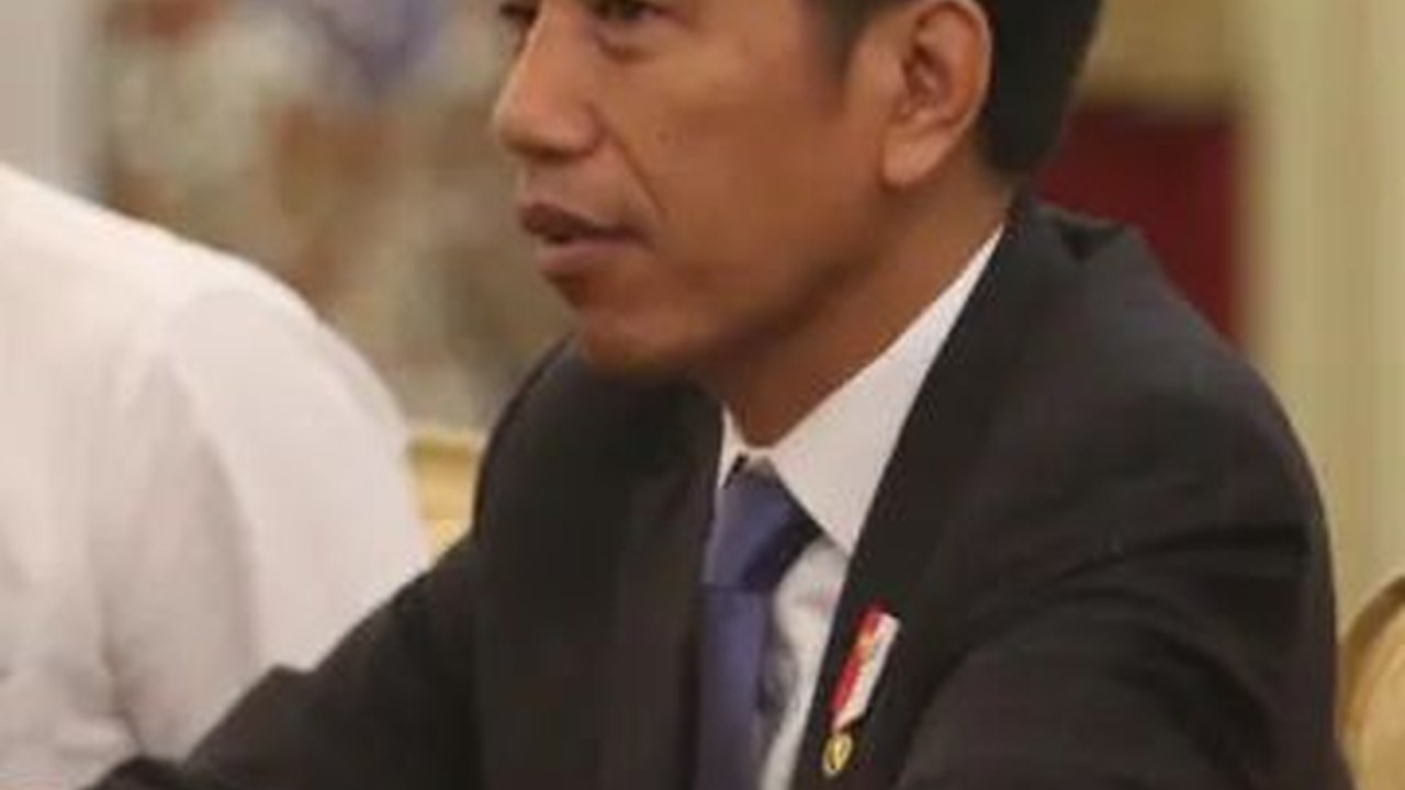 Polusi Udara di Jabodetabek Memburuk, Jokowi Minta Rekayasa Cuaca dan Hybrid Working