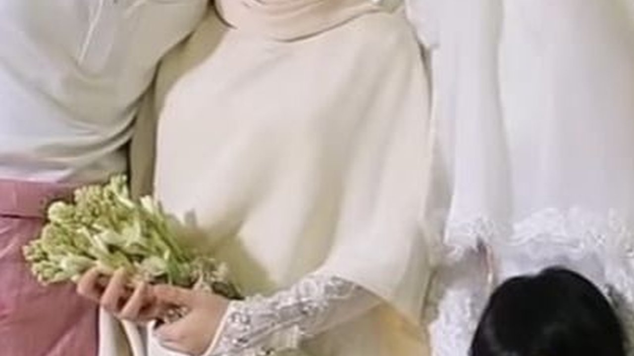 Jarang Tersorot, Intip Potret Rumah Mewah Engku Emran di Malaysia
