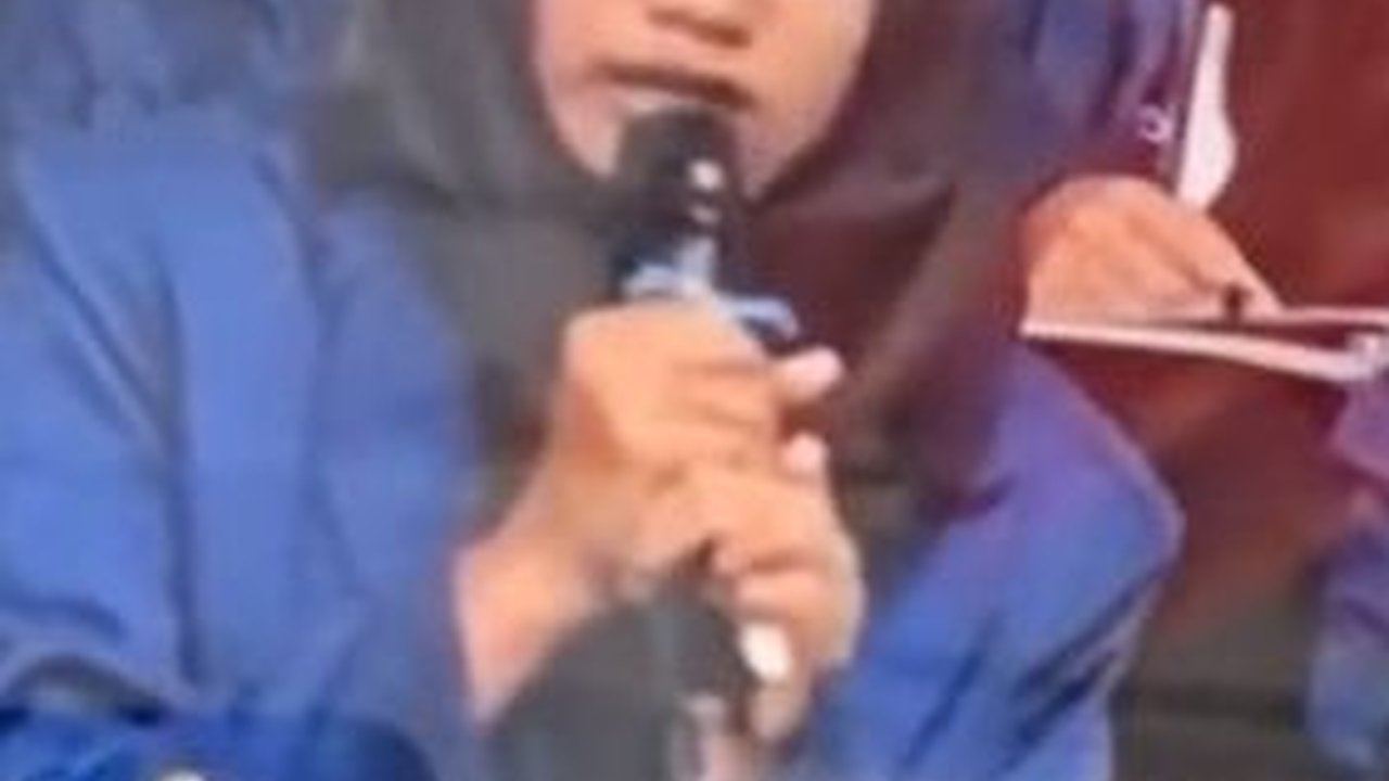 Tak Menyangka, Maba Universitas Lampung Ini Dapat Hadiah Umrah saat Ospek