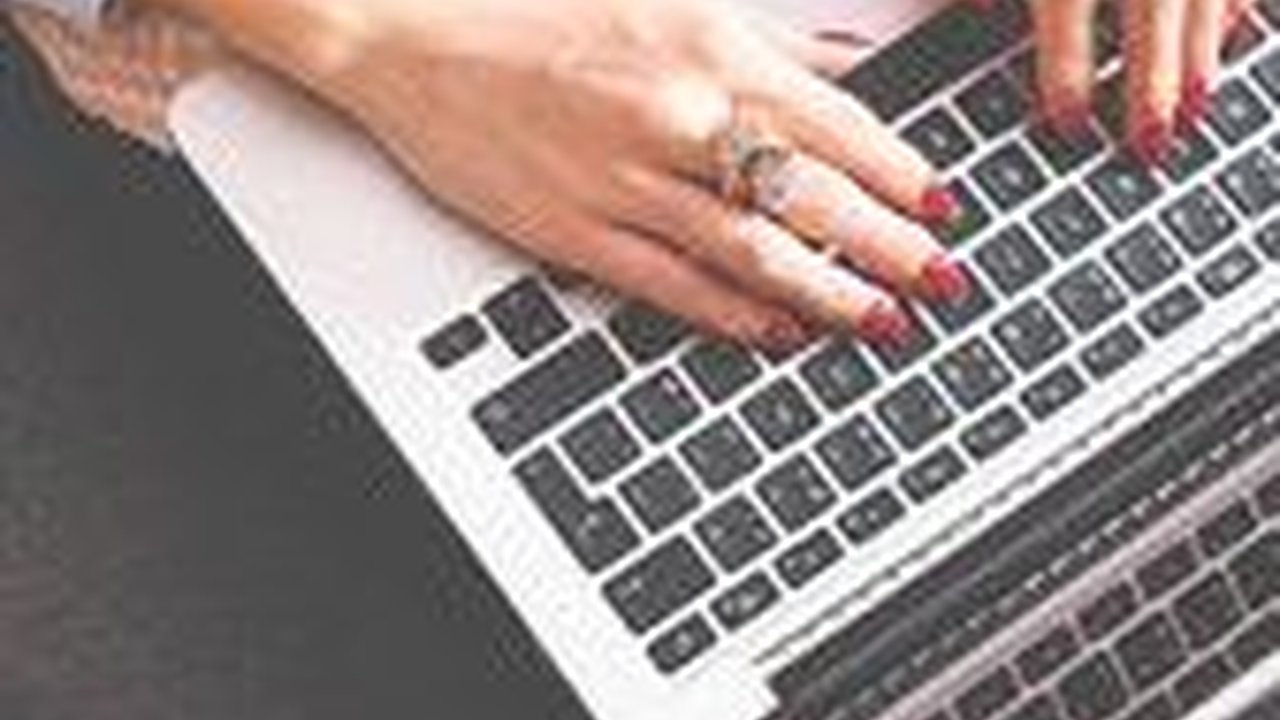 Di Tengah Gempuran AI, Peluang jadi Penulis Lepas Justru Meningkat