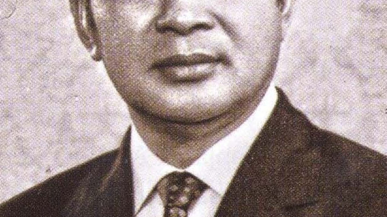Cerita Soeharto Menikahi Ibu Tien di Bawah Bayang-Bayang Serangan Udara Belanda di Solo