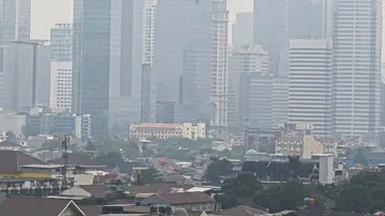 DPR Dorong Polisi Tertibkan Pabrik yang Langgar Batas Emisi