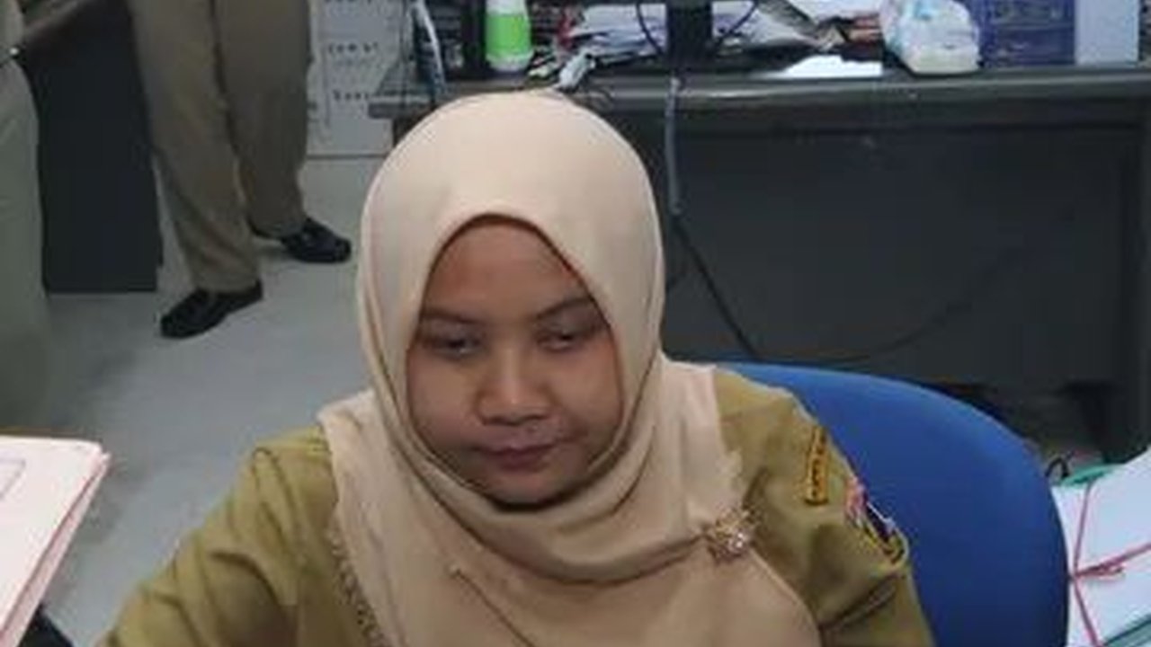 Diumumkan Jokowi: Gaji PNS, TNI dan Polri Naik 8 Persen di 2024