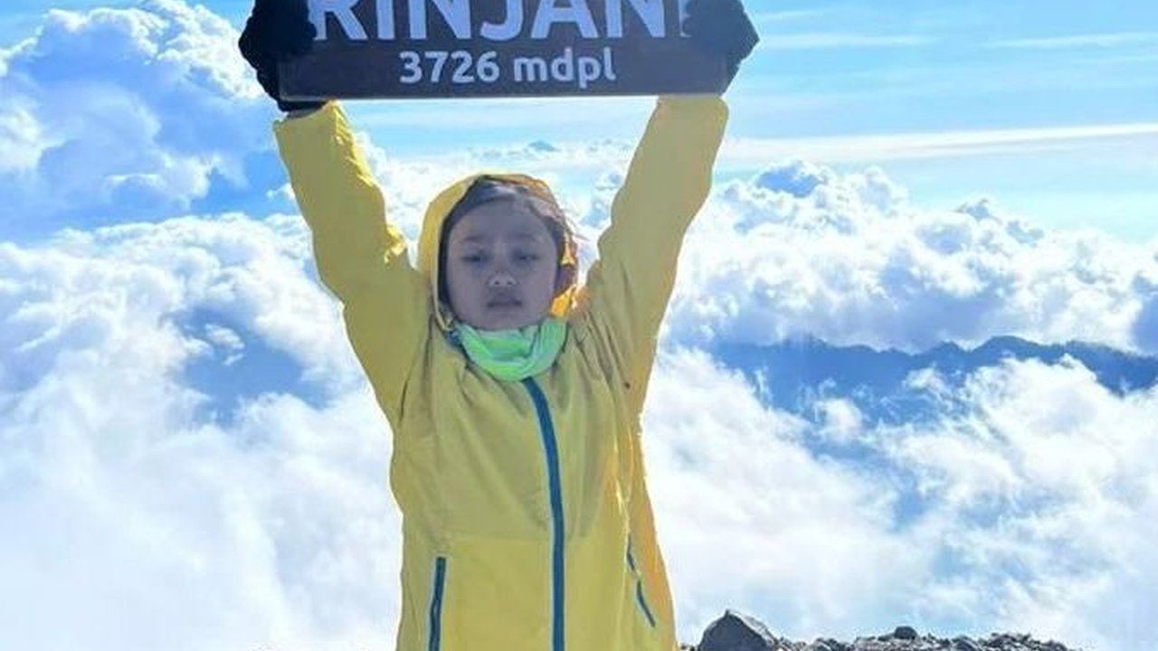 Bocah Kelas 5 SD Ini Berhasil Taklukan Gunung Rinjani, Aksinya Banjir Pujian
