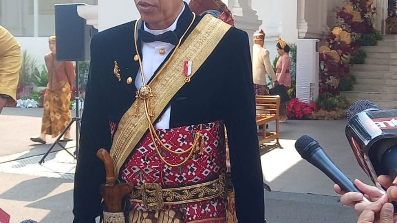 Jokowi Kenakan Ageman Songkok Singkepan Ageng di Upacara HUT ke-78 RI