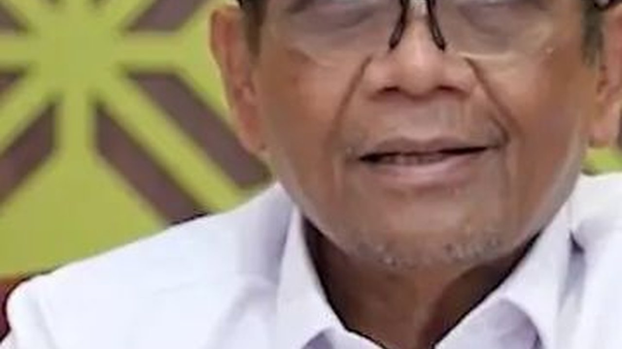 TOP NEWS: Mahfud Peluang Jadi Cawapres | Densus 88 Bongkar Asal Senajata Terduga Teroris