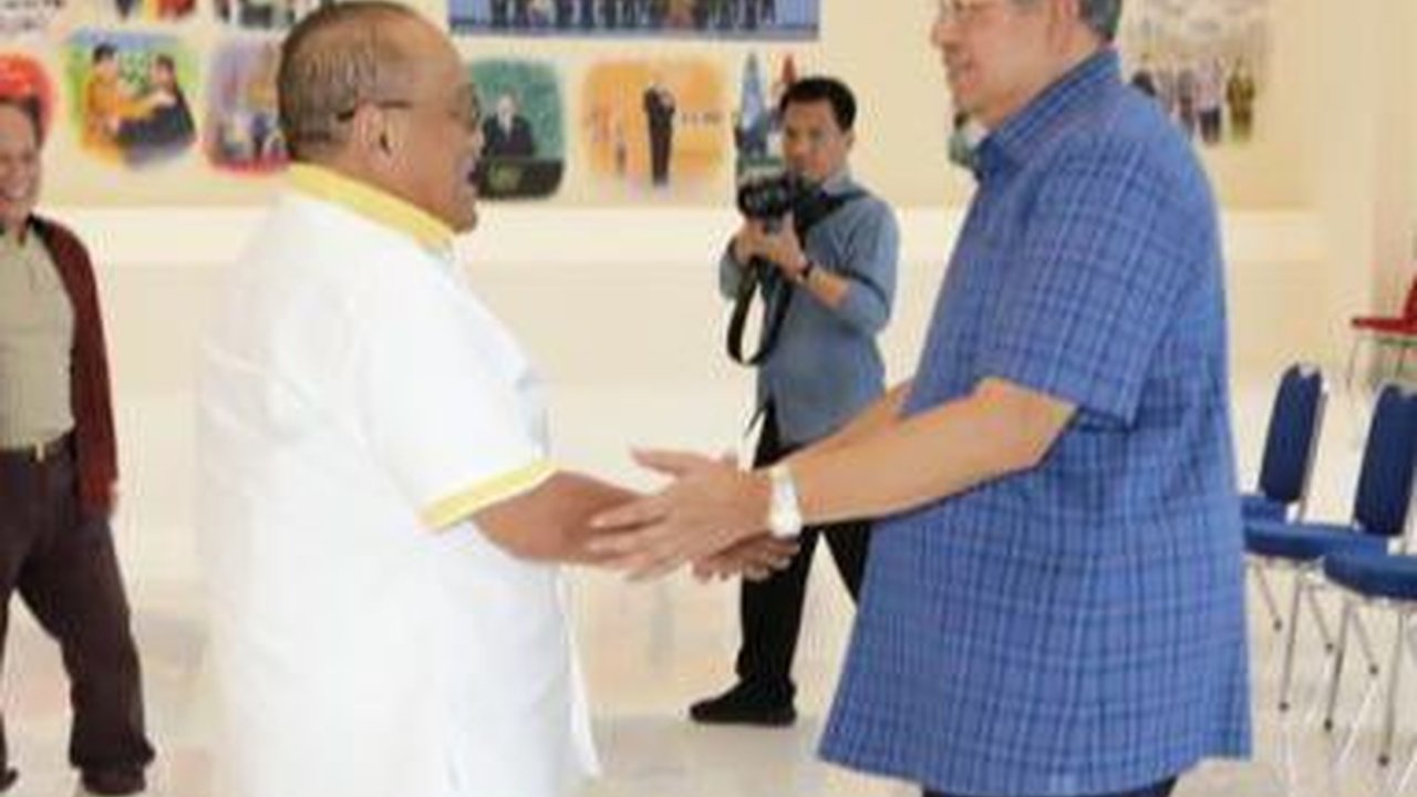 Potret Anies dan JK Satu Mobil ke Kampung Halaman SBY, Ada Aburizal Bakrie Juga