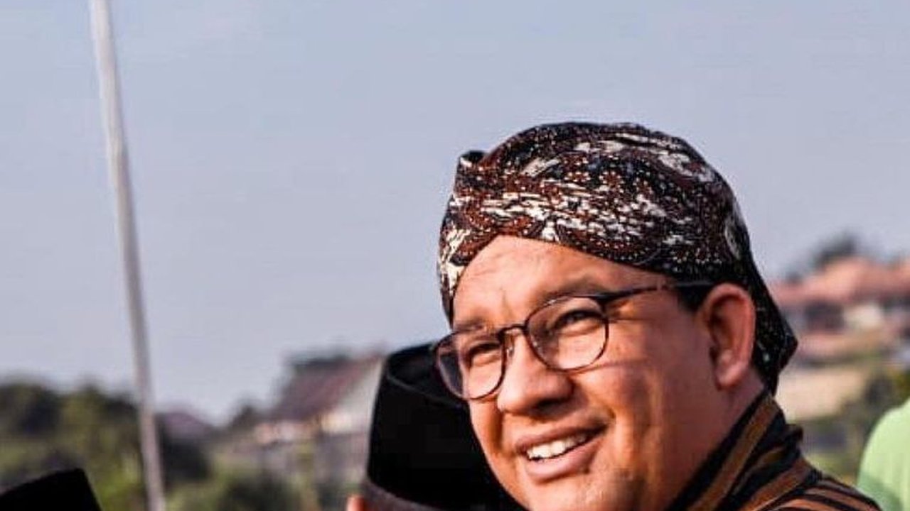Momen Pak RT Pukul KO Anies Baswedan Hingga Nyebur ke Sungai, Bikin Warga yang Lihat Ngakak