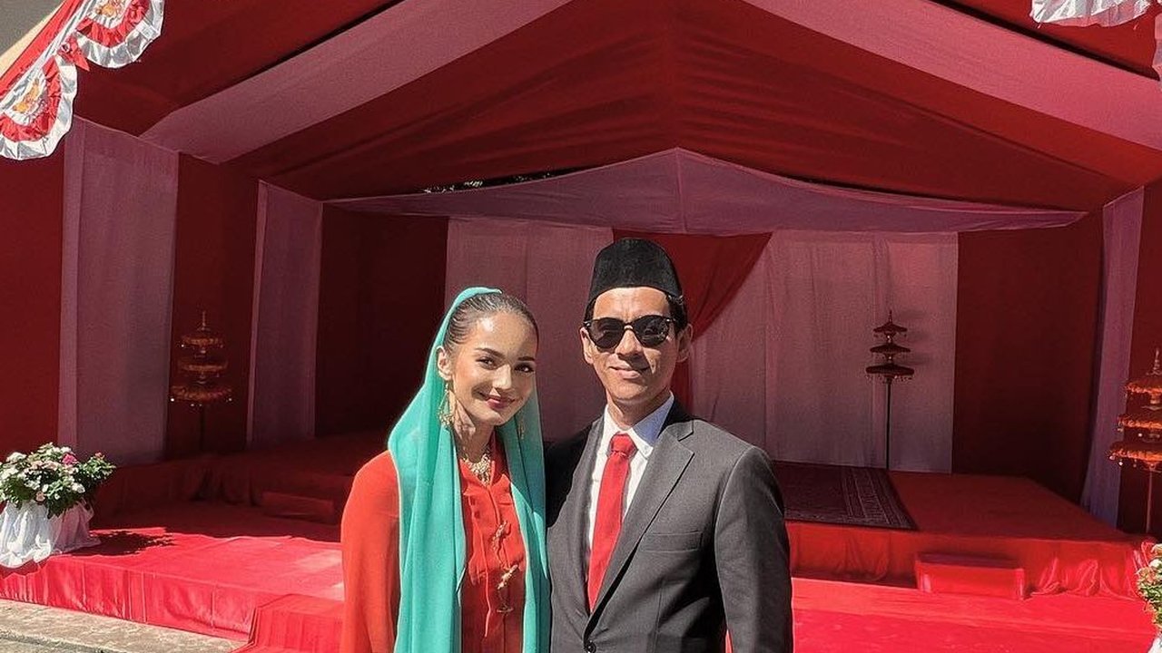 Cantiknya Enzy Storia Rayakan HUT RI ke-78 di Amerika, Pakai Busana Adat Betawi