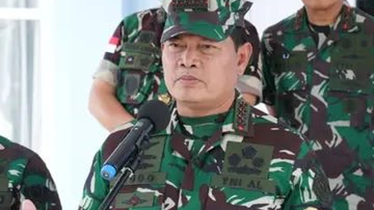 Laksda Kresno Gugat UU TNI ke MK, Minta Masa Pensiun Perwira jadi 60 Tahun