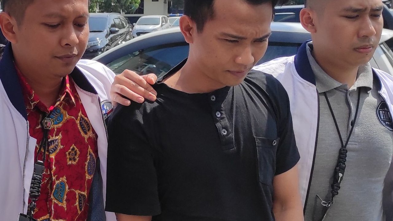 Youtuber Emak Gila Ditangkap Polisi, Diduga Promosikan Judi