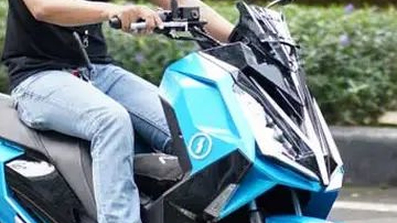 Buat Tekan Polusi Udara, Ridwan Kamil Ungkap Insentif Motor Listrik Diperbesar jadi Rp10 Juta