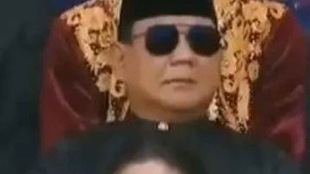 VIDEO: Momen Unik Prabowo Baru Sadar jadi Sasaran Sorakan, Gayanya Asik!