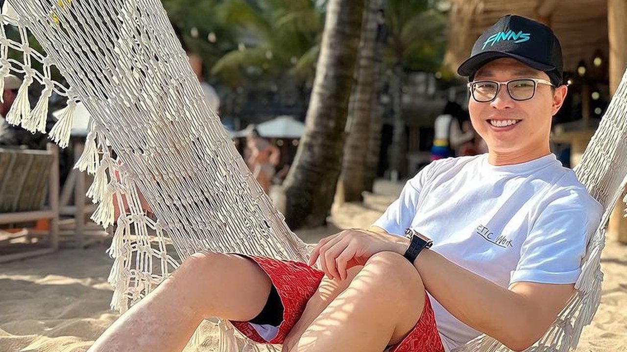 Perdana Streaming, dr. Richard Langsung Pecahkan Rekor Omzet Rp8 Miliar dalam 2,5 Jam di Shopee Live!