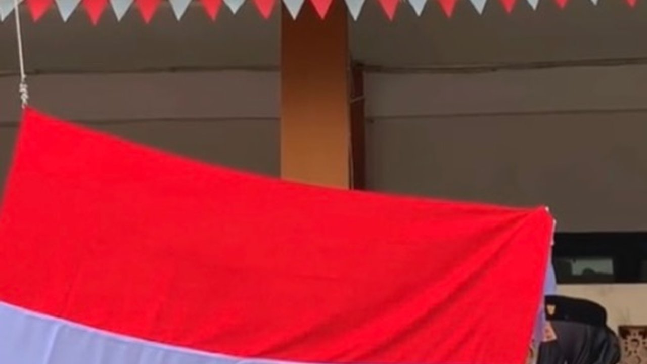 Potret Aksi Paskibra Bercadar di Tasikmalaya, Pasukannya Perempuan Semua