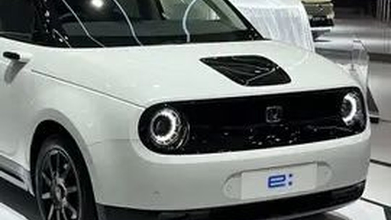 Daftar Mobil Listrik yang Mejeng di Pameran GIIAS 2023, Harganya Mulai dari Rp180 Jutaan