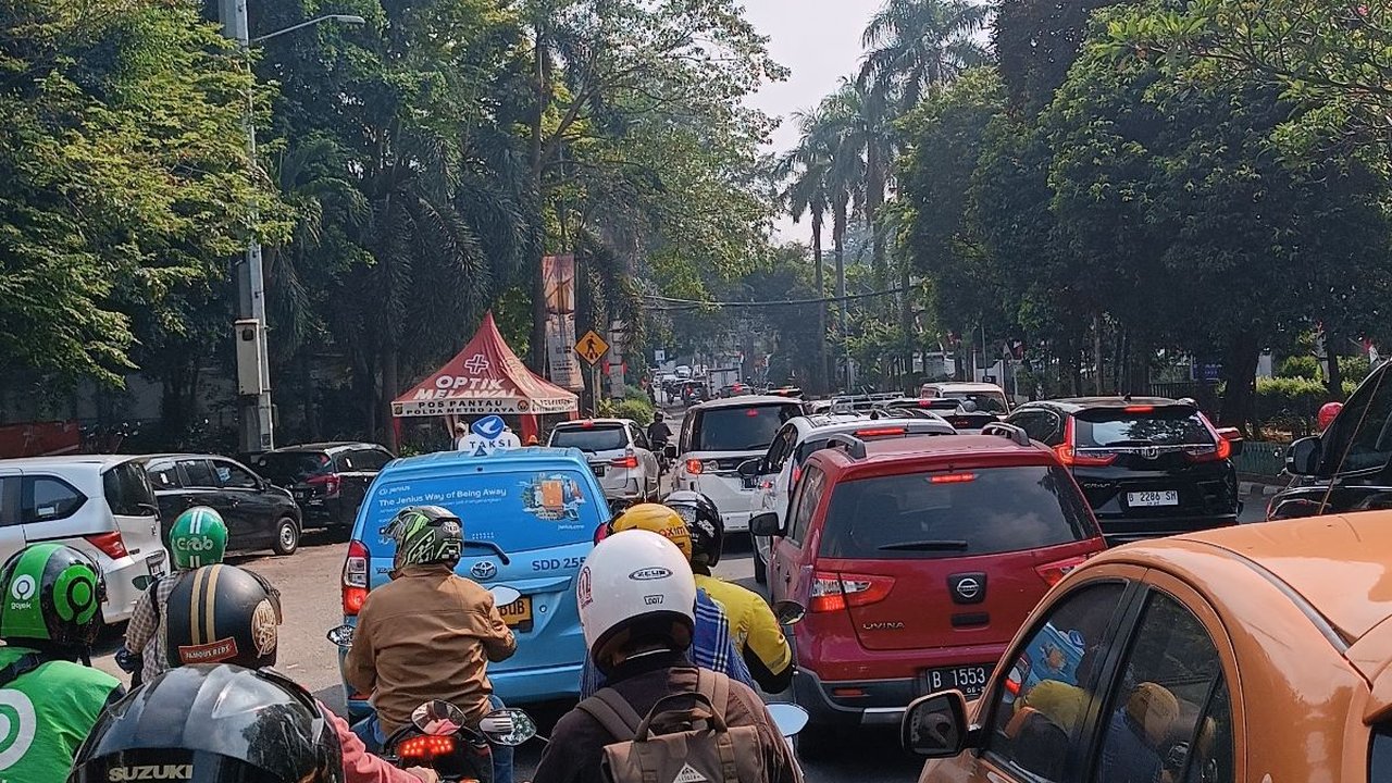 Begini Kondisi Jalan Jakarta Selatan saat Diterapkan WFH untuk PNS