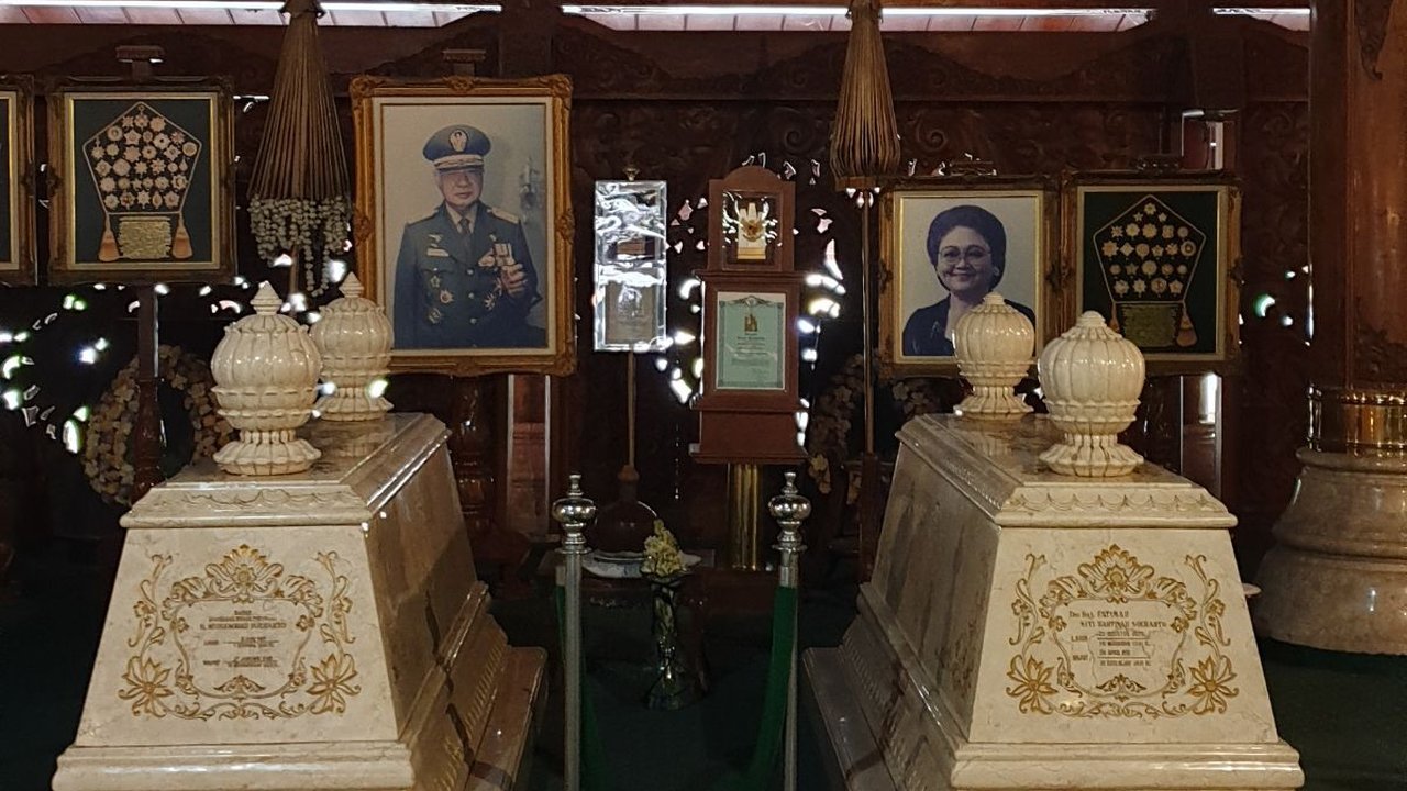 Kesaksian Juru Kunci: Prabowo, Ganjar dan Anies Ziarah ke Makam Soeharto