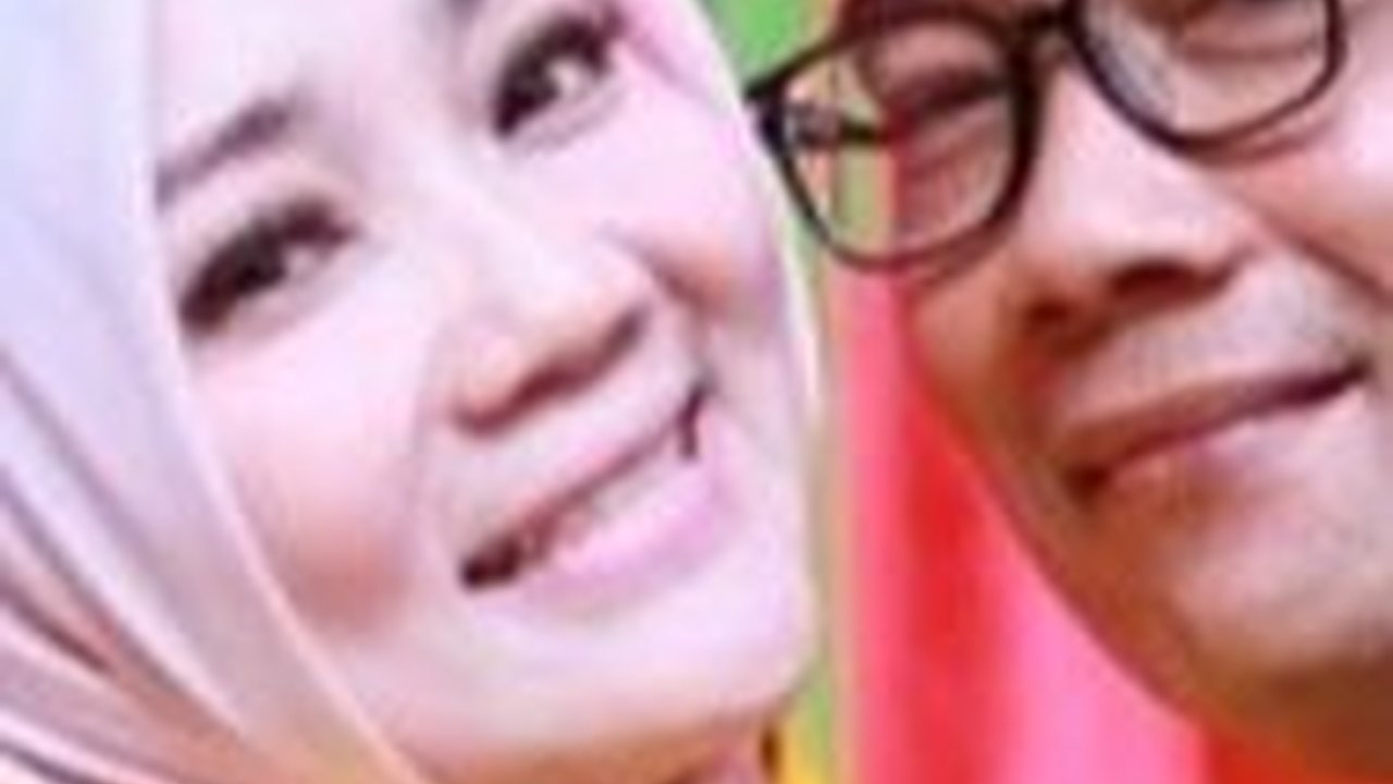 Berebut Kursi DPR Bandung-Cimahi: Bertabur Artis Mengepung Istri Ridwan Kamil