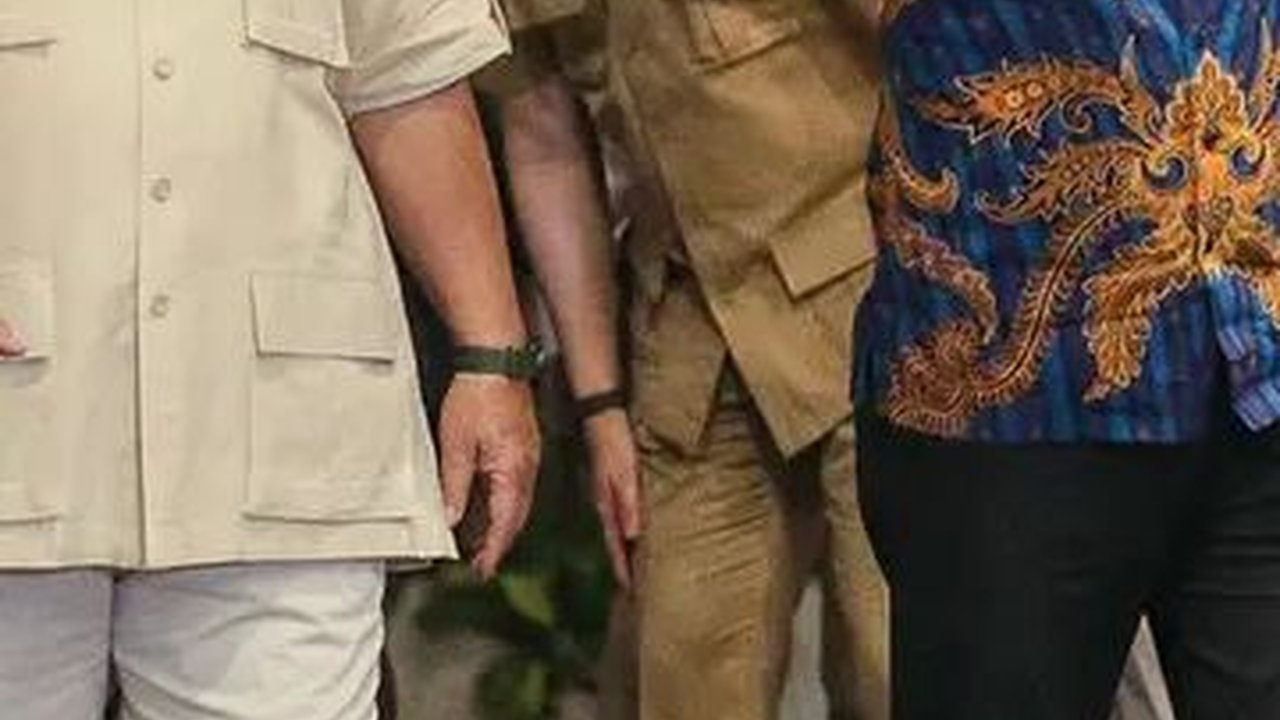 VIDEO:  Budiman Sudjatmiko Diciduk Intelijen ABRI, Tak Pernah Berhadapan Sama Kopassus Prabowo