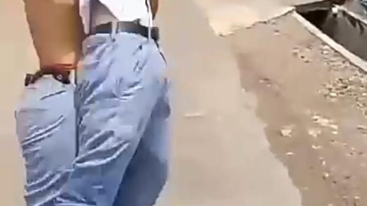 Viral 2 Siswa SMKN Gelut di Jalan Gara-Gara Wanita, Dibanting ke Aspal & Ditinju Berkali-kali