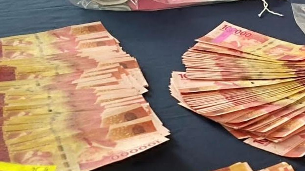 Pecahan Rp100.000 Palsu Kini Marak Beredar di Tangerang, Warga Diminta Waspada