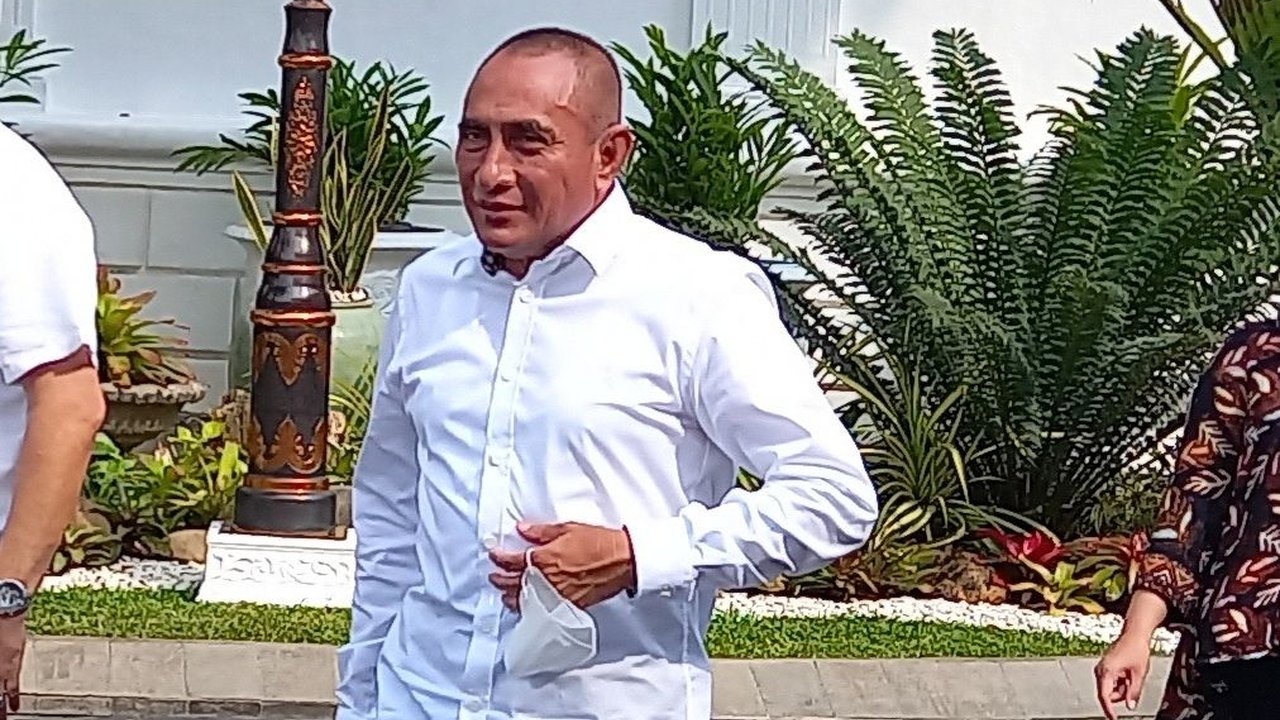 Lapar Usai Nonton PSMS Medan di Stadion Teladan, Eks Pangkostrad Ini Mampir ke Warkop Makan Indomie Bangladesh