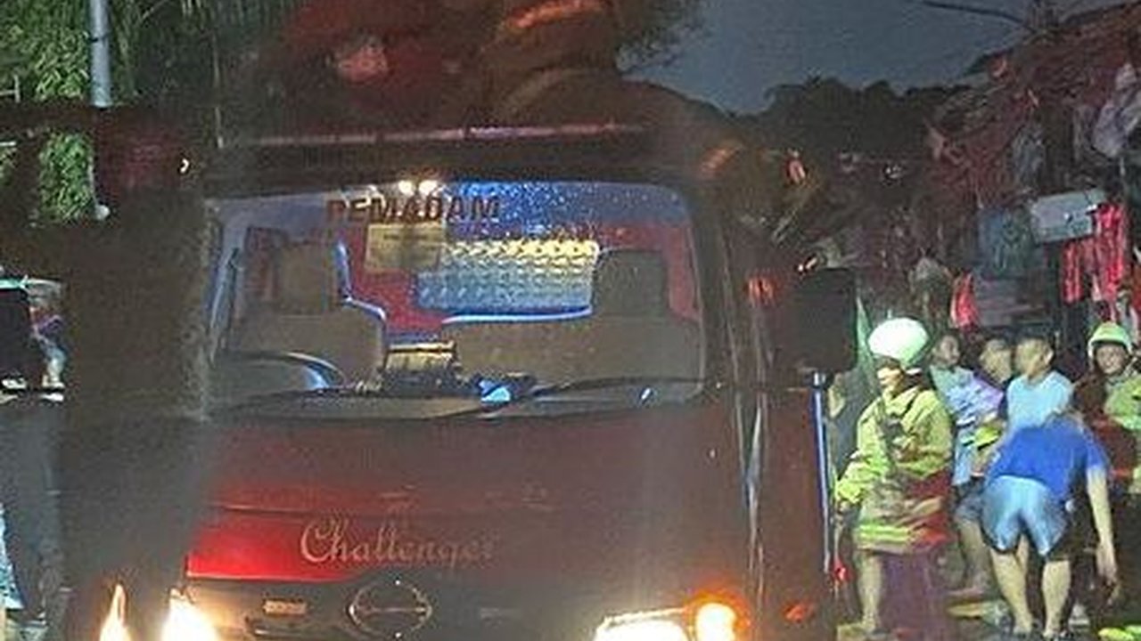 Api Melahap Permukiman Dekat Pemkot Jakpus Padam, Penyebab Kebakaran Masih Diselidiki