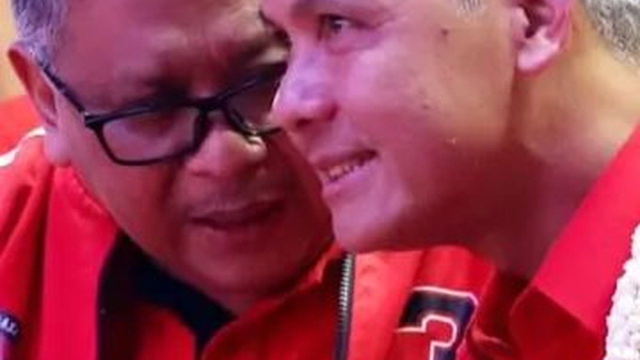 Ganjar Buka Suara Dijodohkan dengan Anies: Mung Wacana!