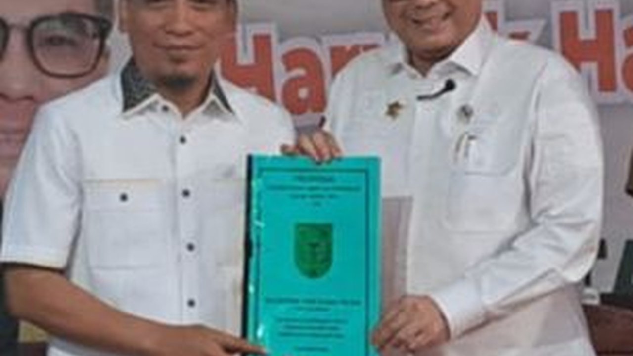 Wamentan Dorong Inovasi dan Hilirisasi Komoditas Kelapa di Indragiri Hilir