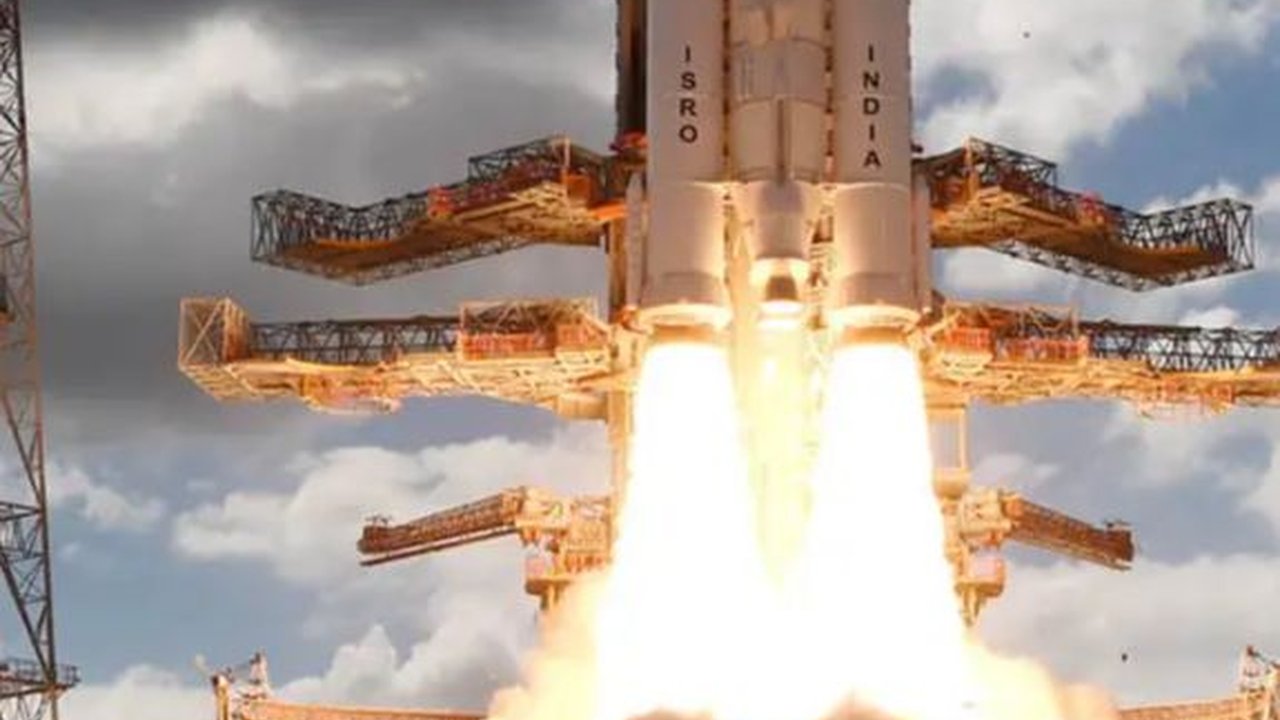 Potret Penampakan Pesawat Luar Angkasa India Mendarat di Kutub Selatan Bulan, Sukses Jadi Negara Pertama di Dunia
