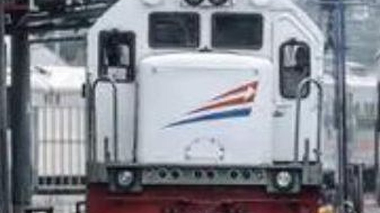 Tips Pilih Tempat Duduk Kereta Api supaya Dapat View Keren Sepanjang Jalan ke Bandung