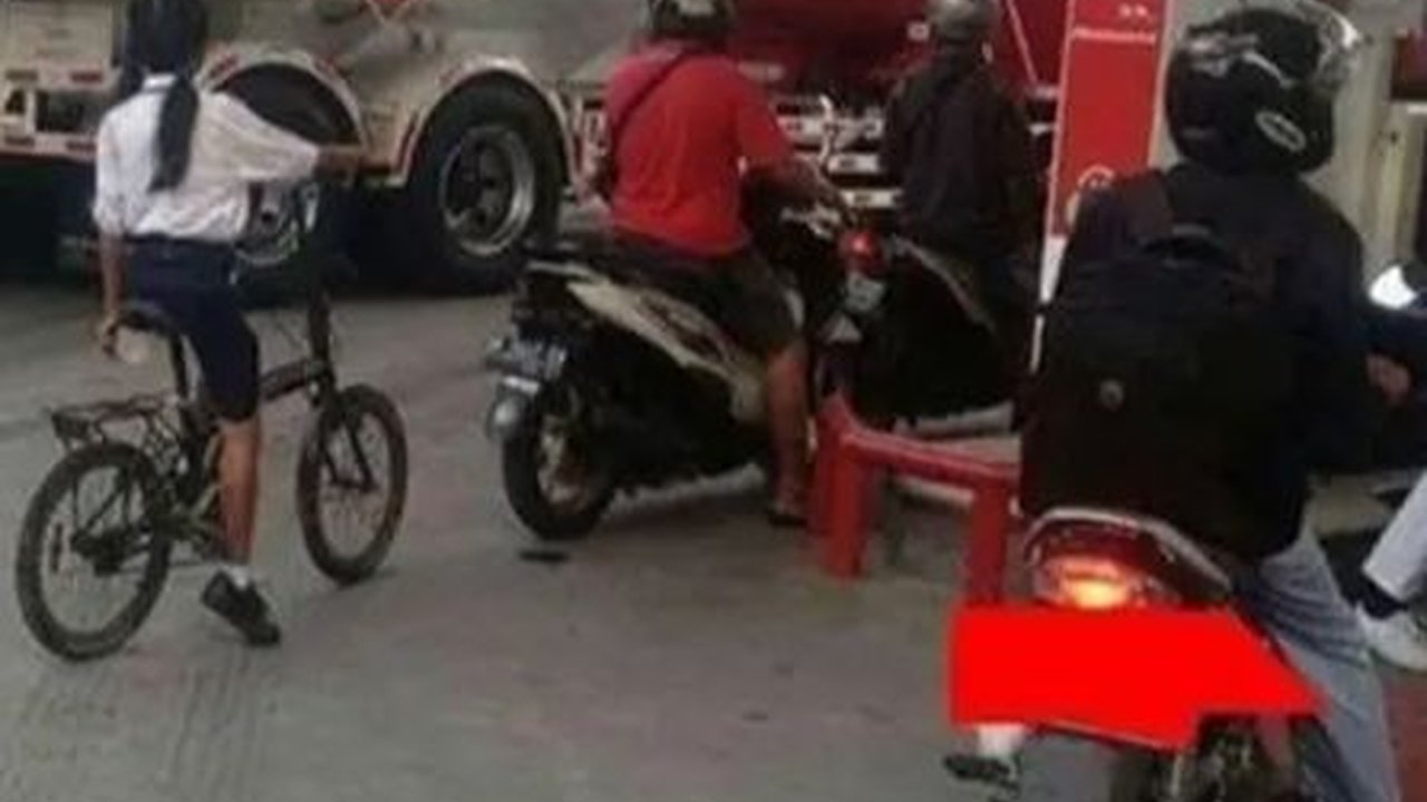 Pemerintah Bakal Batasi Penyaluran Pertalite, Driver Ojol: Antrean SPBU Makin Panjang