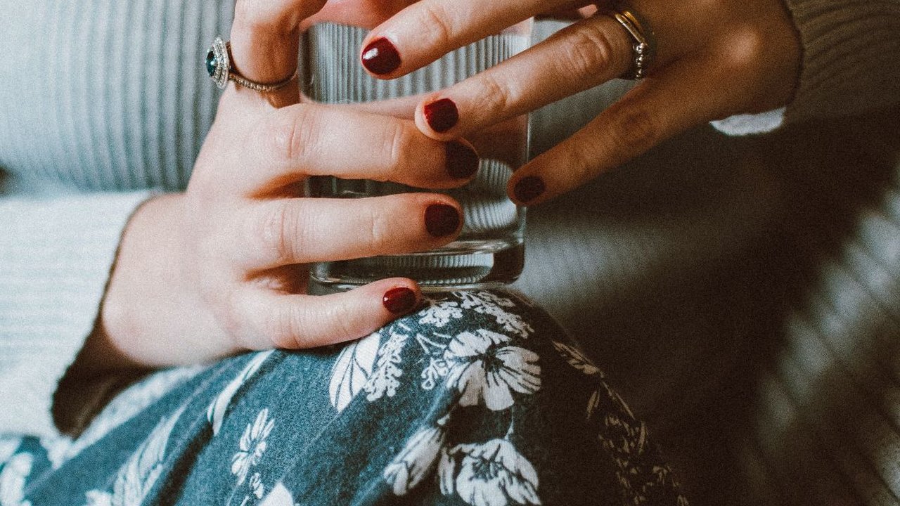 8 Waktu Terbaik untuk Minum Air Putih, Mulai Bangun Hingga Tidur Malam