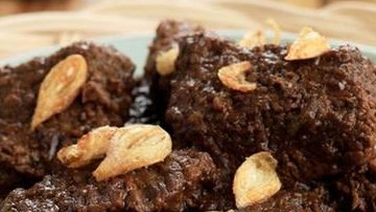 Sajikan Menu Semur Daging Sapi, Ibu Rumah Tangga Ini Raih Juara Kompetisi Memasak di Medan