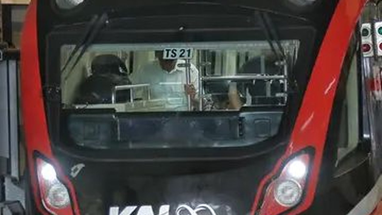 Mehub Budi Klaim LRT Jabodebek 90 Persen Produk Lokal